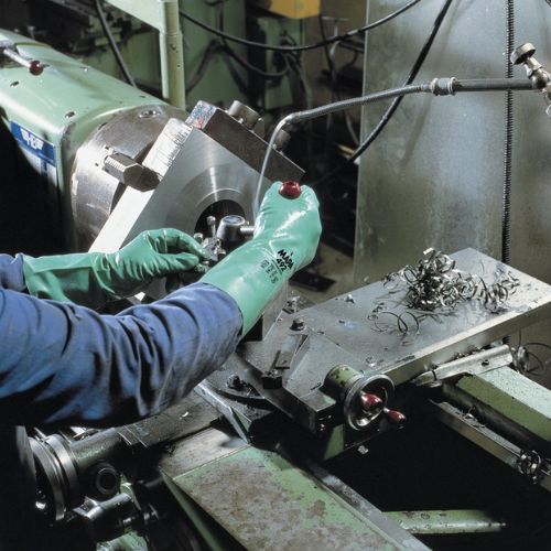 guantes para protección química verdes